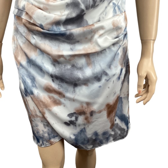 Vestique One Shoulder Satin Asymmetrical Dress‎ Size Medium NWT Faux Wrap Mini - Picture 6 of 8